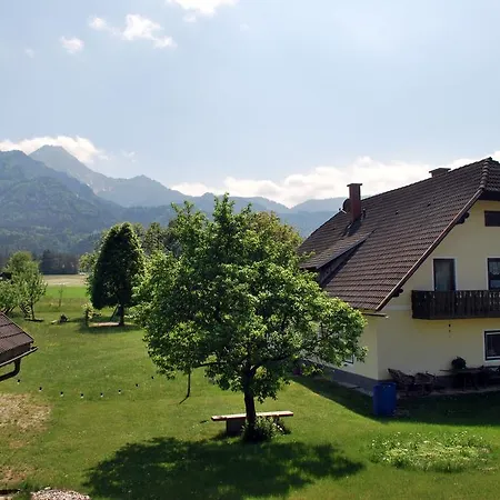Ressmann-tratnik Apartment