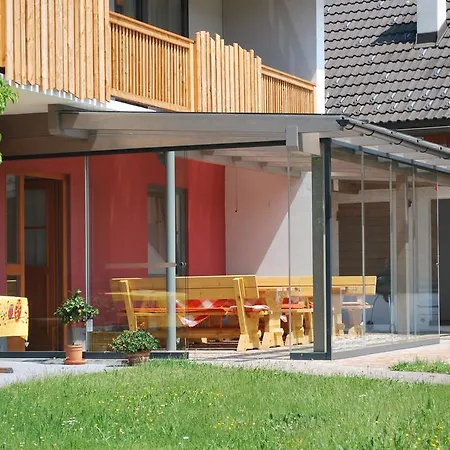 Ressmann-tratnik Apartment Ledenitzen